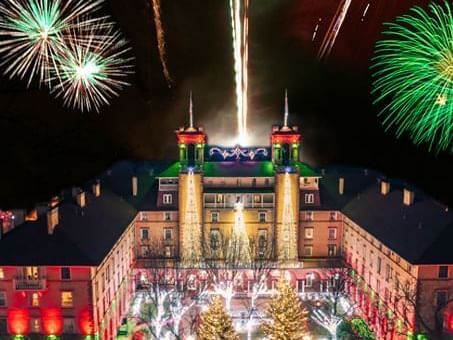 hotelco-festivaloflights-newpic-fireworksadded-adj-flat_standard