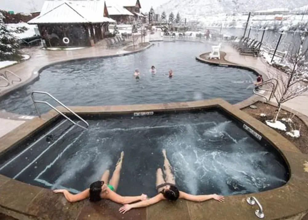 iron mountain hot springs pool