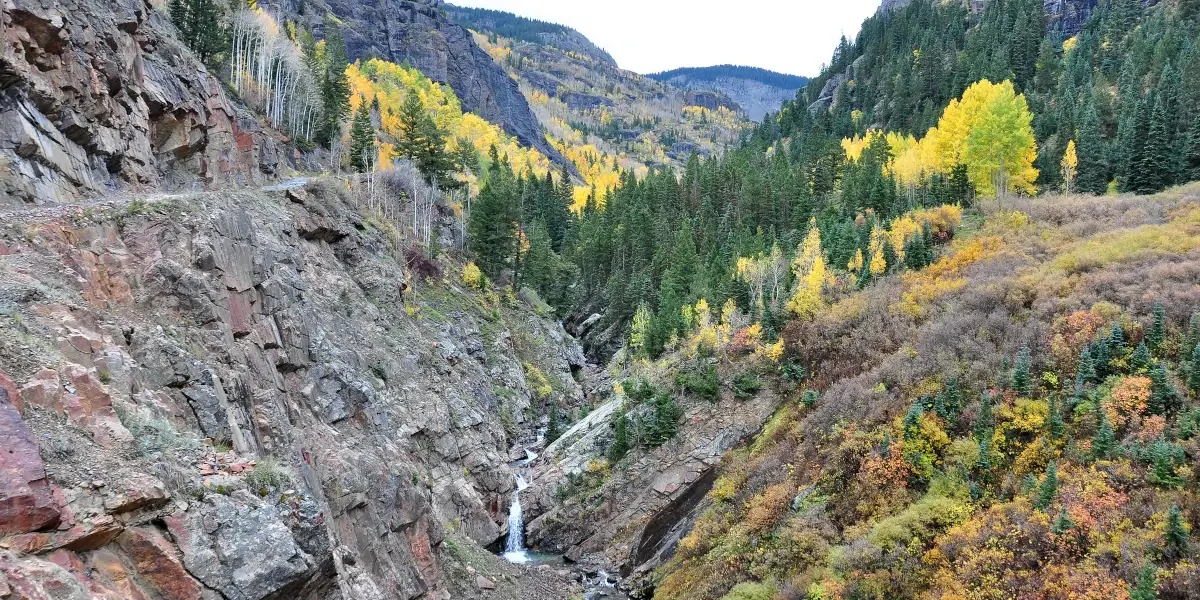 aspen-colorado-fall-colors-waterfall