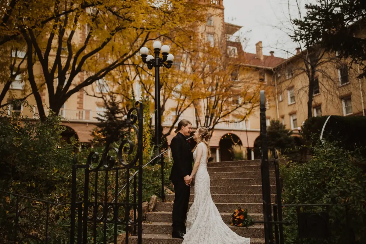 hotel-colorado-fall-wedding